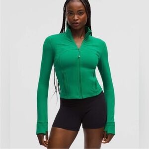 Lululemon Define Cropped Jacket Nulu in Raceway Green